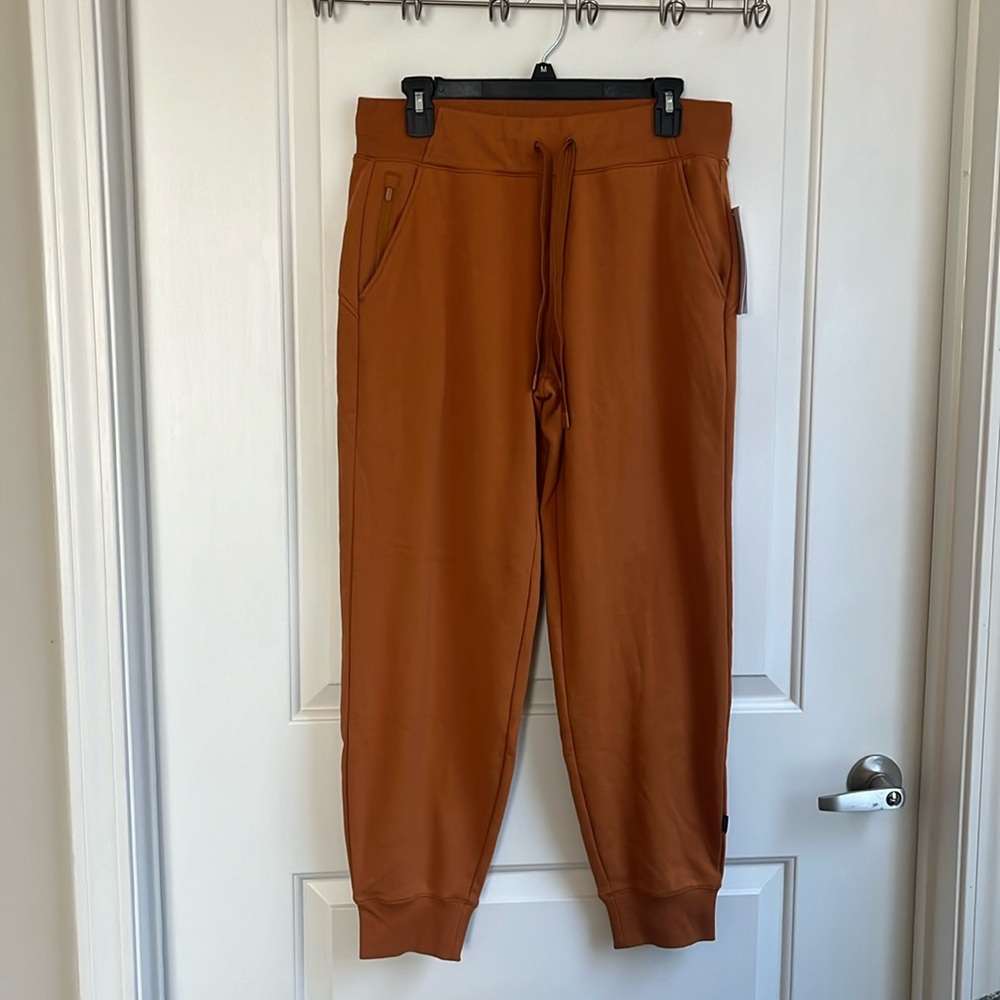 Athleta Triumph Jogger